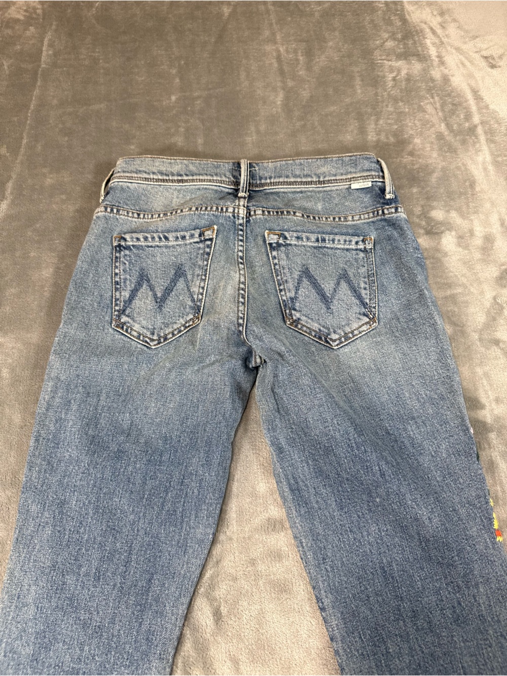Mother Women’s Floral Embroidered Flared Jeans Made In USA Size 29 - Picture 6 of 12